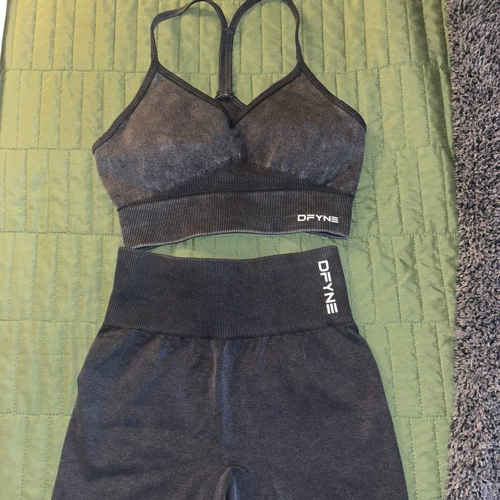 DFYNE Valkyrie Acid Wash Sports Bra & Shorts Set
